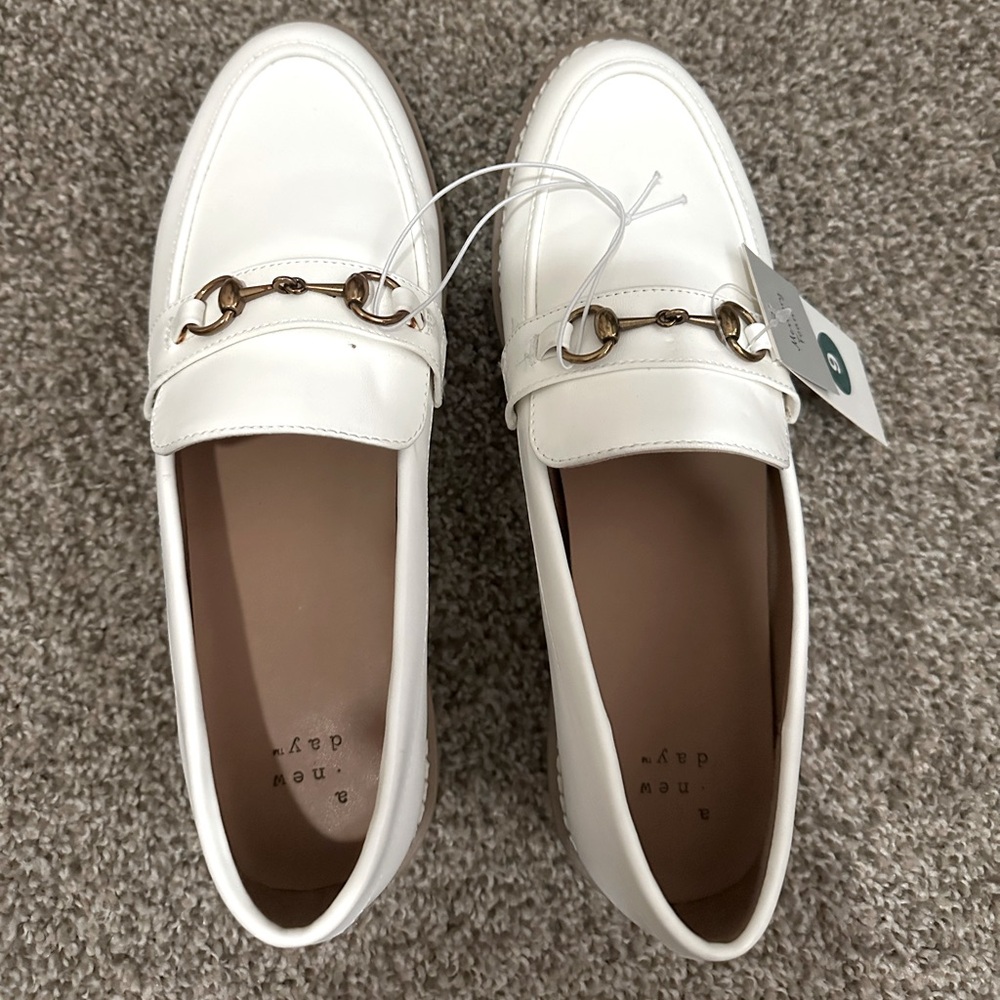 A New Day Target NWT white loafers size 9